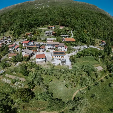 Hisa Potoki Lägenhet Kobarid